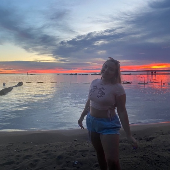 Meet your Posher, K - Picture 2 of 3